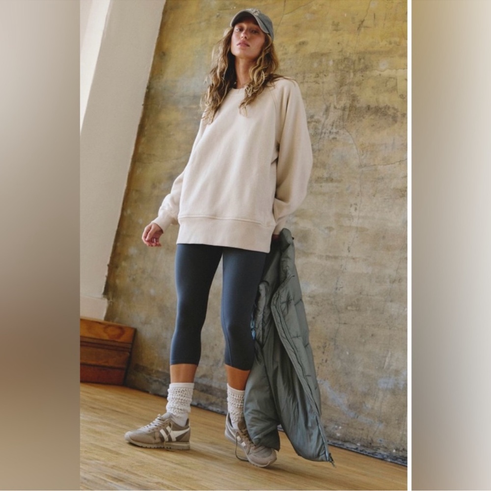 FREE PEOPLE Movement A Cut Above Heavyweight Crewneck Sweatshirt With Pockets - Picture 5 of 11